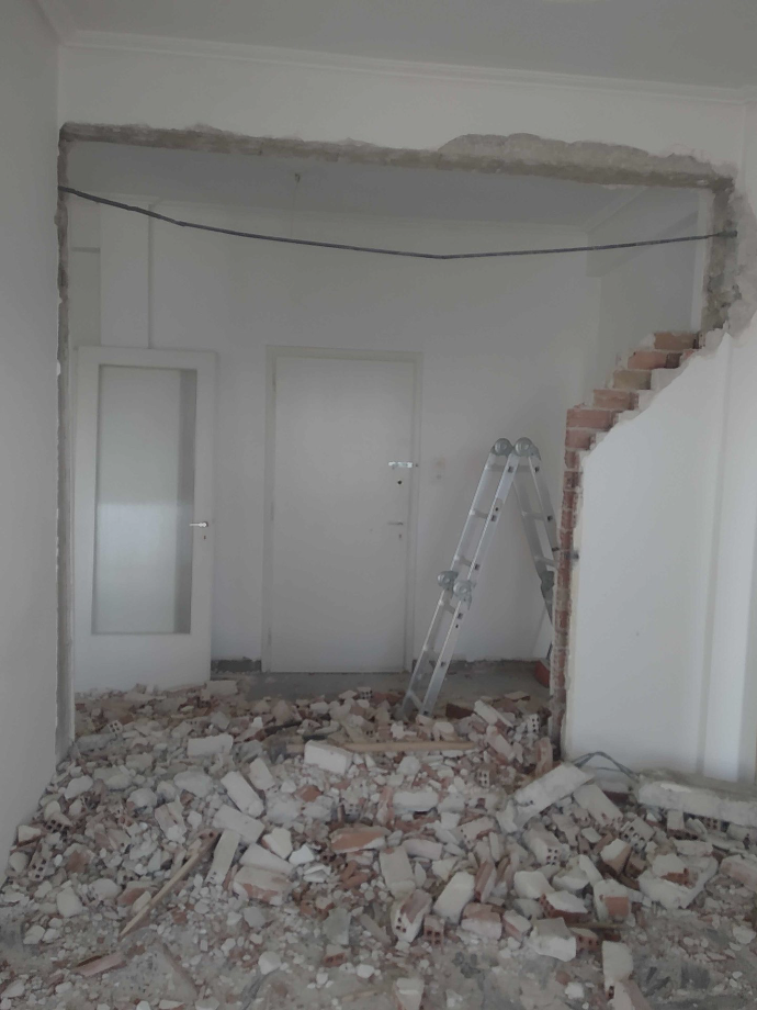 Pour vos projets sur-mesure et uniques, contactez notre cabinet d'architecture d'intérieur avec des experts pour réaliser vos envies: designers, architectes d'intérieur, chefs de chantier. 
